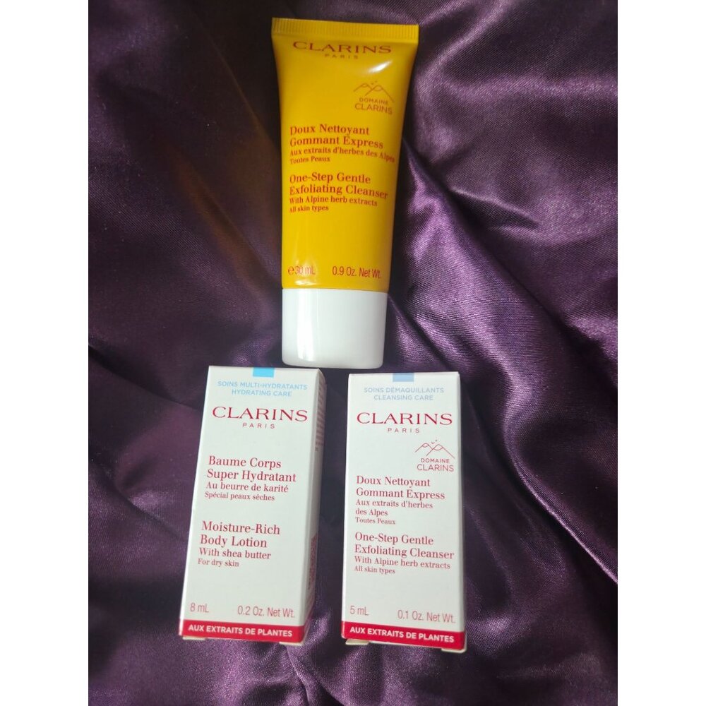 Clarins Skincare Set: One-Step Gentle Exfoliating Cleanser/Moisture-Rich Lotion